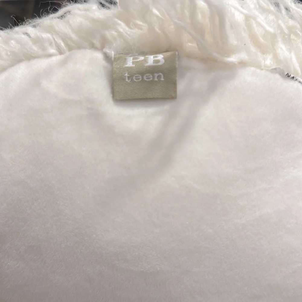 Pottery Barn Teen Himalayan Faux Fur Pillow Ivory